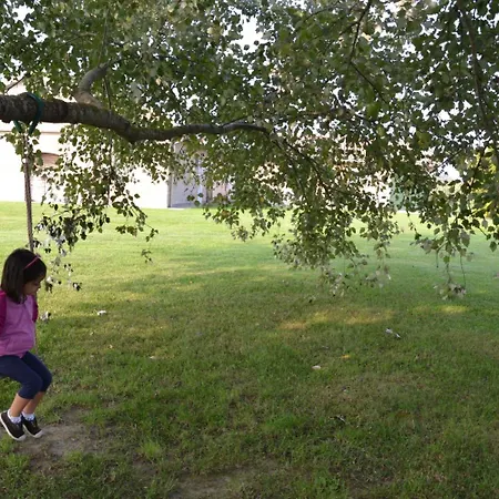Alojamento de Acomodação e Pequeno-almoço Corte Bertoia San Siro (Lombardy)
