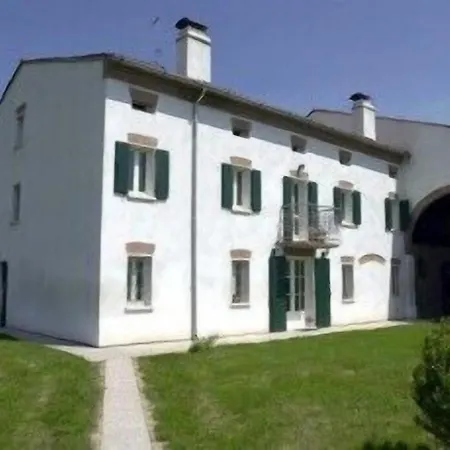 Nocleg ze śniadaniem Corte Bertoia San Siro (Lombardy)